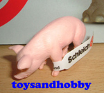 13290 - PIGLET EATING