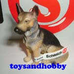 16334 - GERMAN SHEPHERD, SITTING