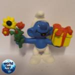 20040 - Gift Smurf, New Version