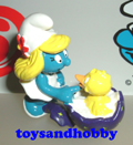 20513 - Smurfette with baby chick