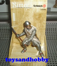 70036 - FOOT-SOLDIER WITH BATTLEAXE