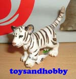 14353 - WHITE TIGER CUB